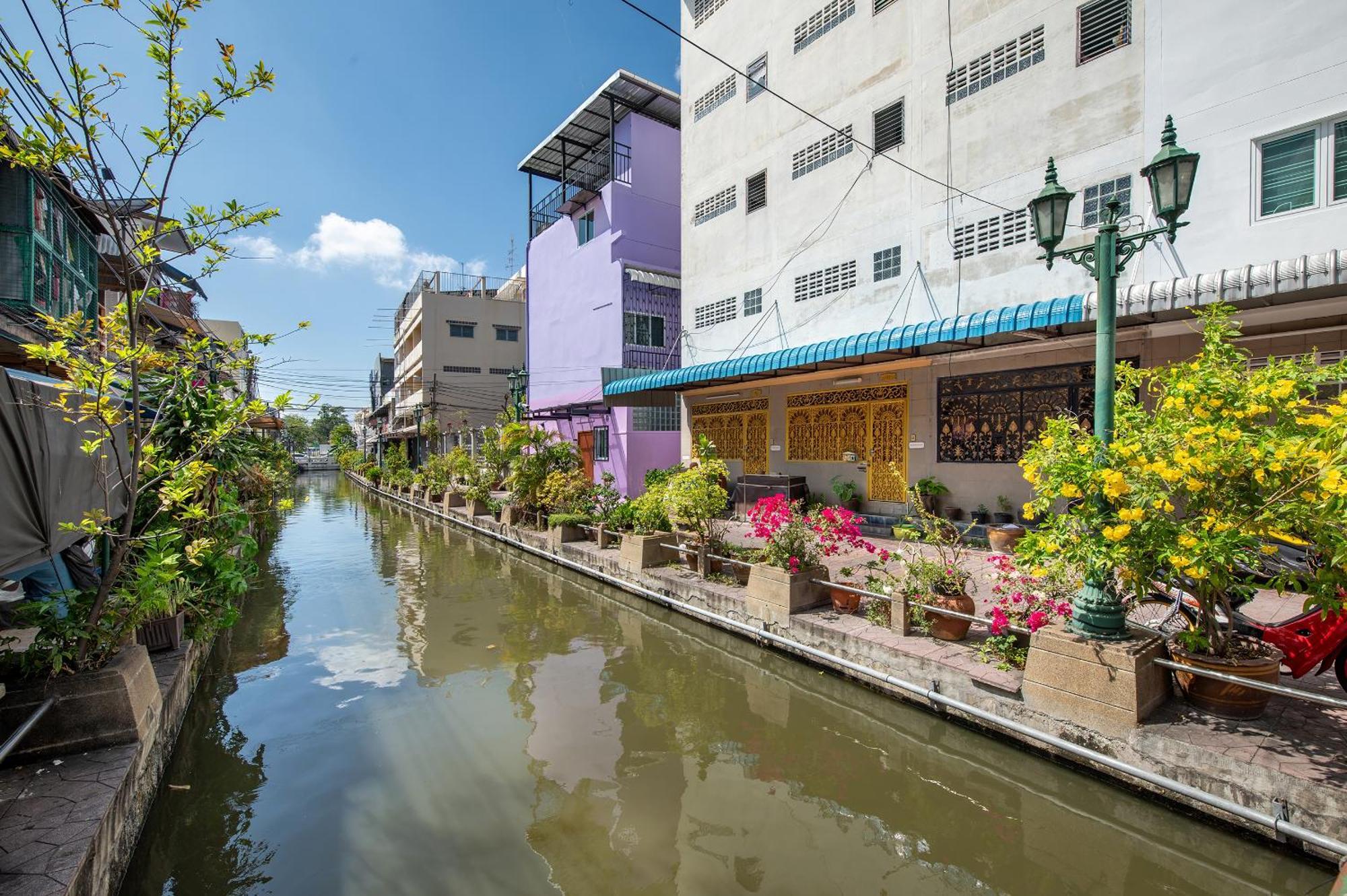 Ti Thong Hostel Bangkok Exterior photo