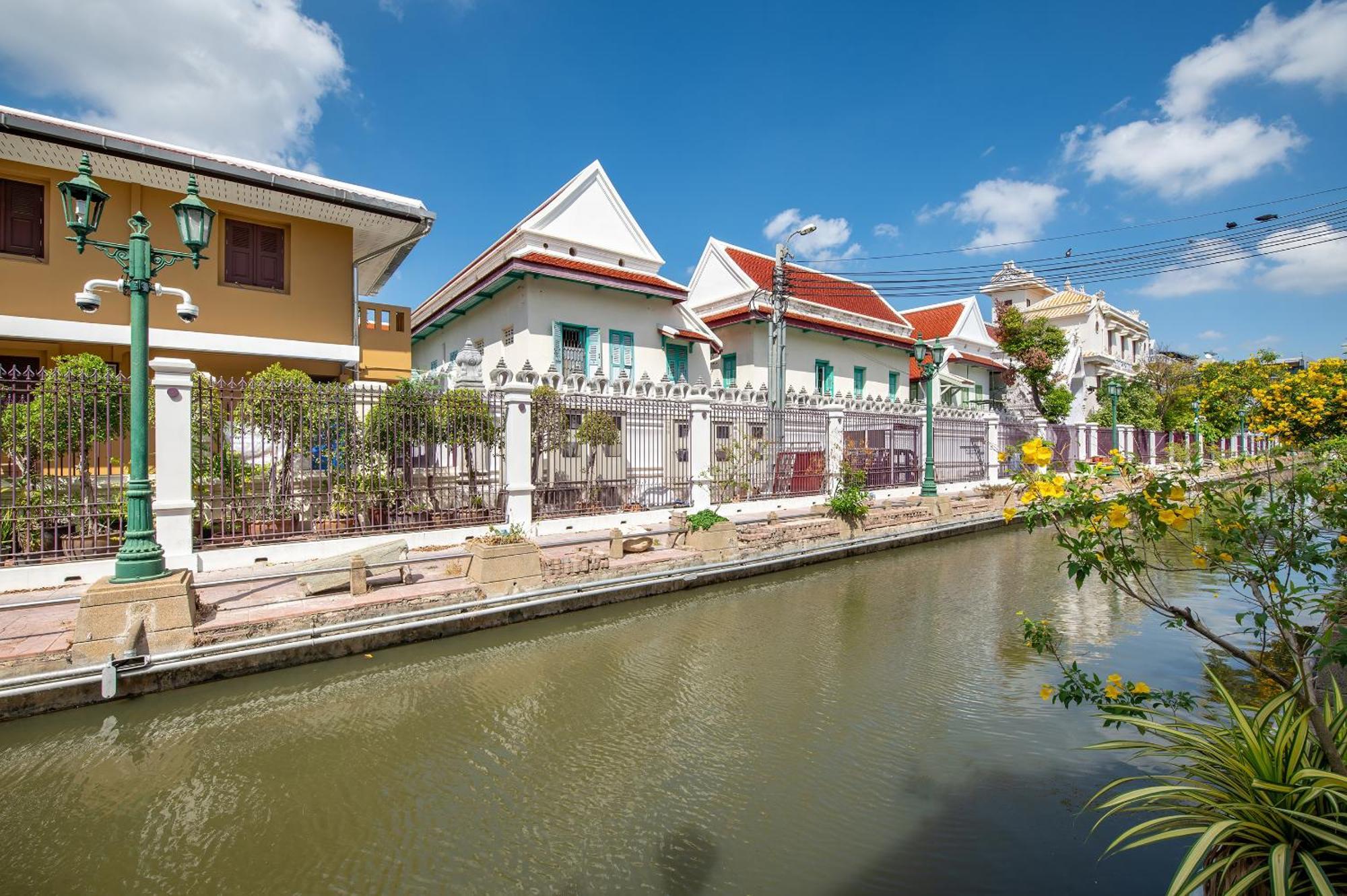 Ti Thong Hostel Bangkok Exterior photo